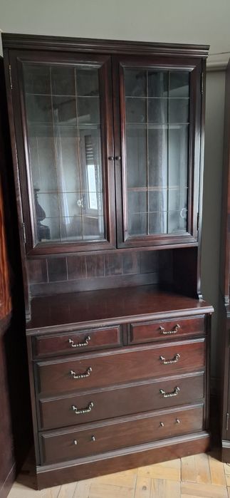 Móvel de sala com 4 módulos