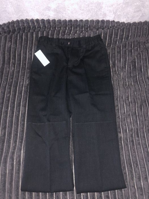 Костюм школьный р 134-140 Новый!