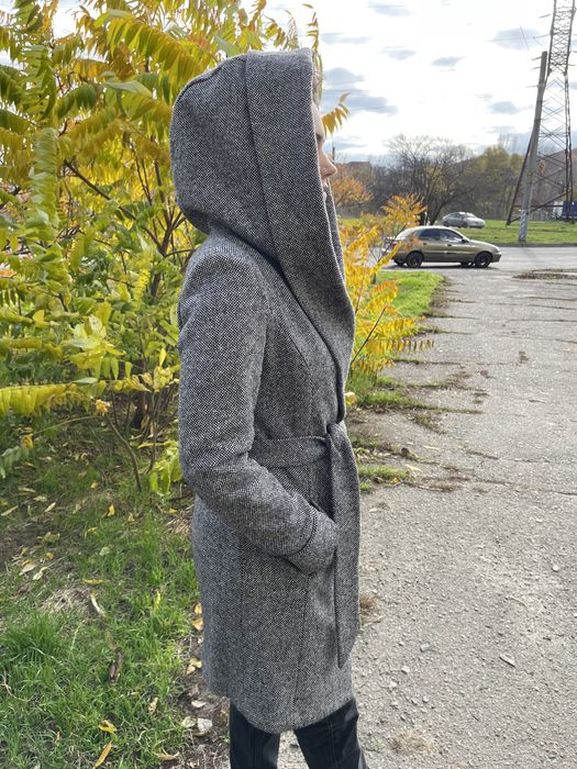 ТОРГ! Пальто з класним капюшоном