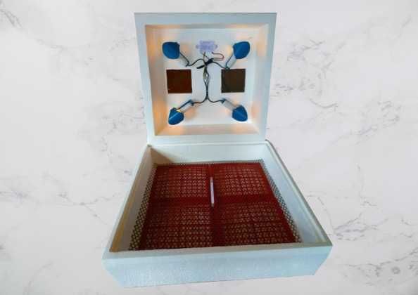 Новий інкубатор універсальний на 68 яєць цифровий. Инкубатор ламповый