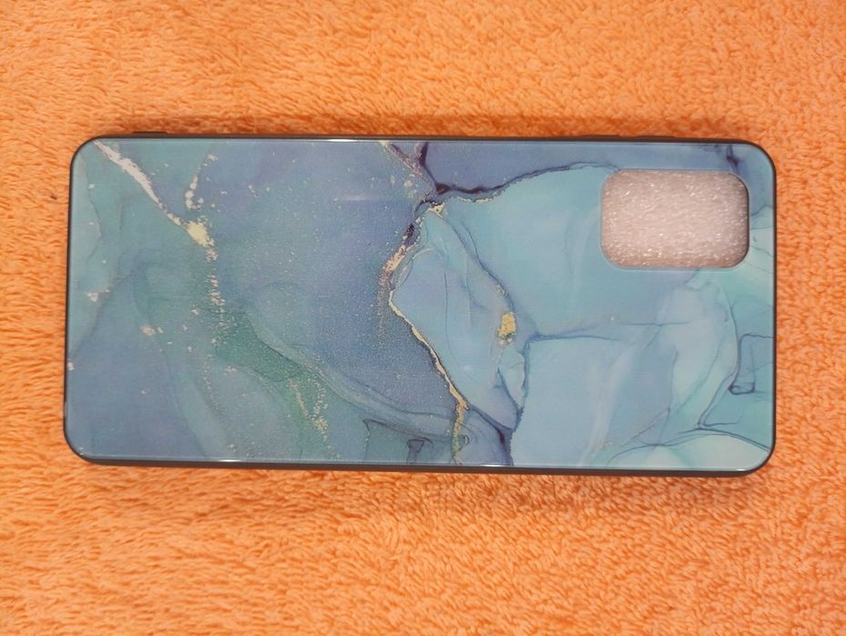 Продам накладку, бампер  на телефон Samsung Galaxy M31, M31S.