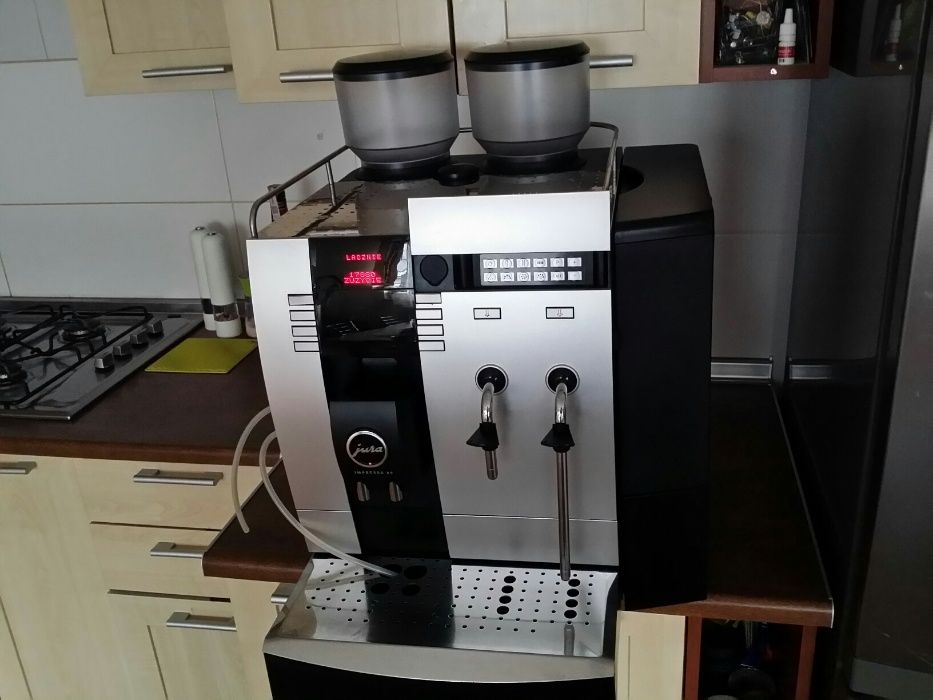 Ekspres Jura X9 17 tyś kaw 6 miesięcy gwarancji