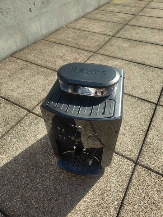 Máquina de Café Automática KRUPS