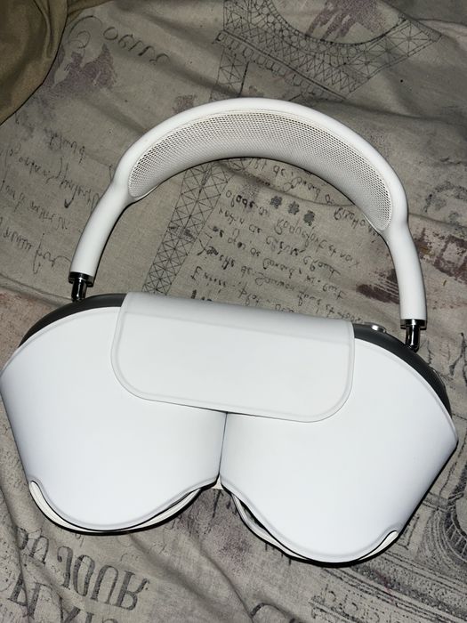 Продам airpods max