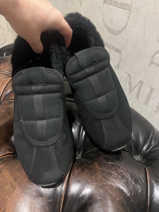 Продам зимові жіночі кросівки