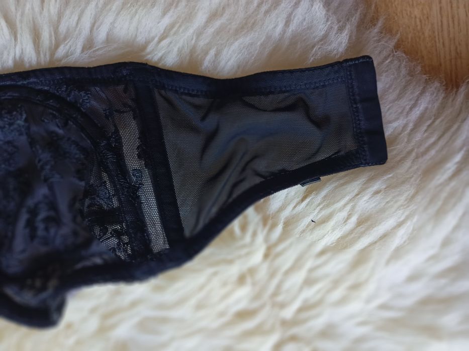 M&S czarny miękki delikatny biustonosz bardotka 70D 32D