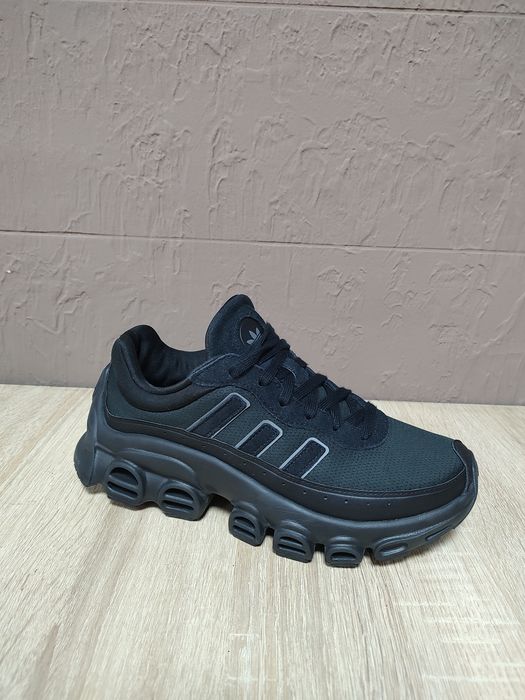 Adidas Megaride. supernova Terrex.  Tn.90