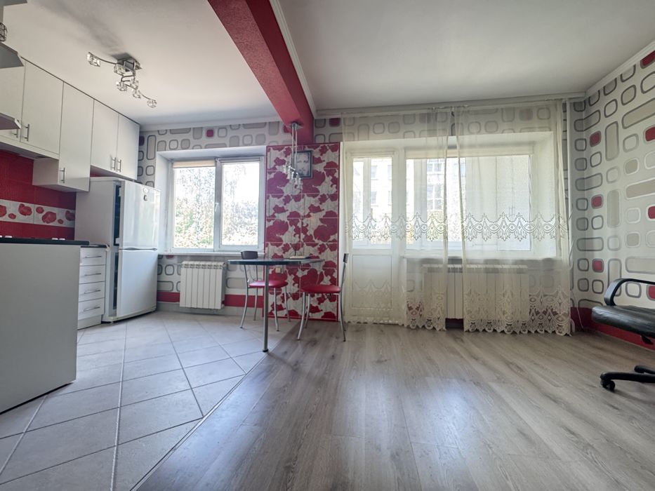 Продаж 1 кімнатної кіартири р-н Дружба