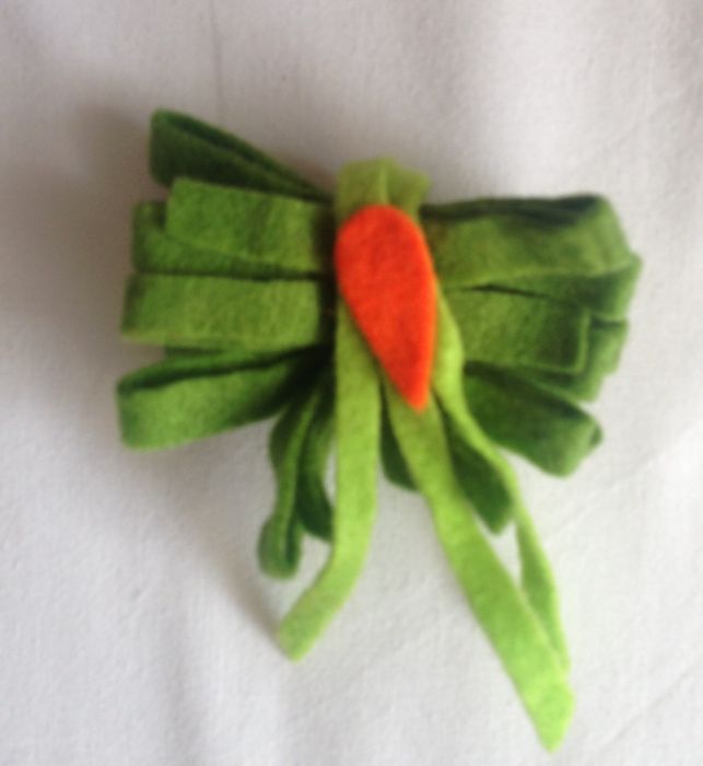 Pregadeira verde handmade