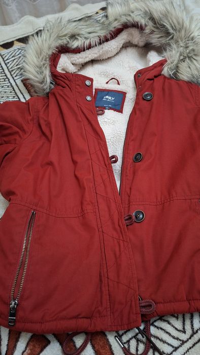 Продам чудову куртку