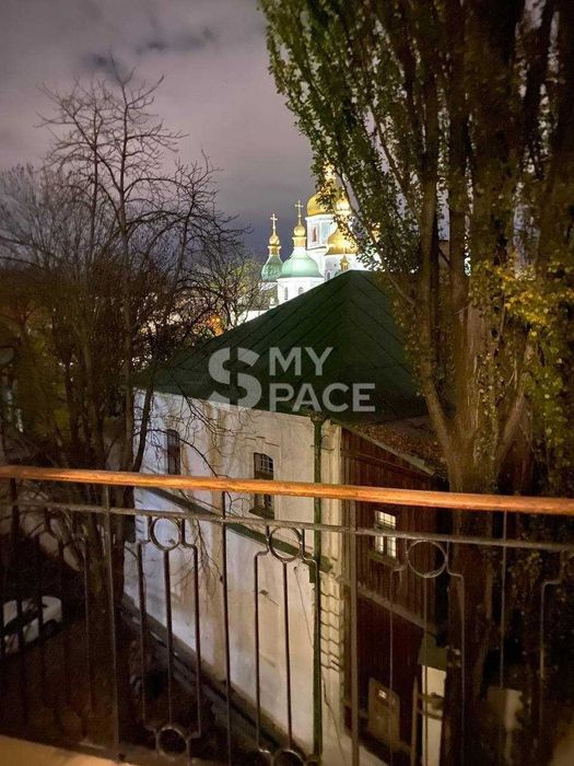 Продаж 1к.кв.,Стрілецька 7/6 Золоті Вотора, Центр Софіївська площа