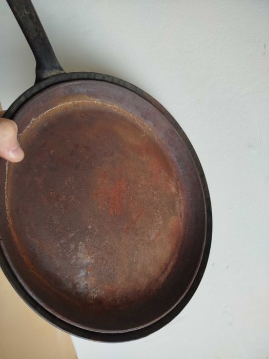 Сковорода большая жаровня СССР чугун-сталь Биол