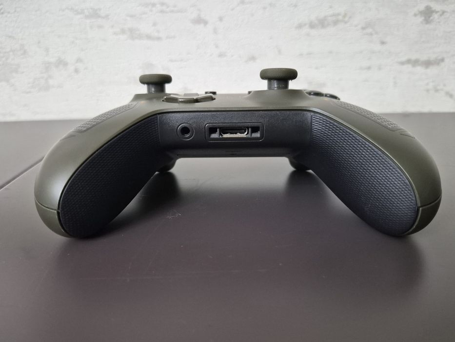 Comando Oficial Xbox Series S/X + Skin Personalizada (Como Novo)