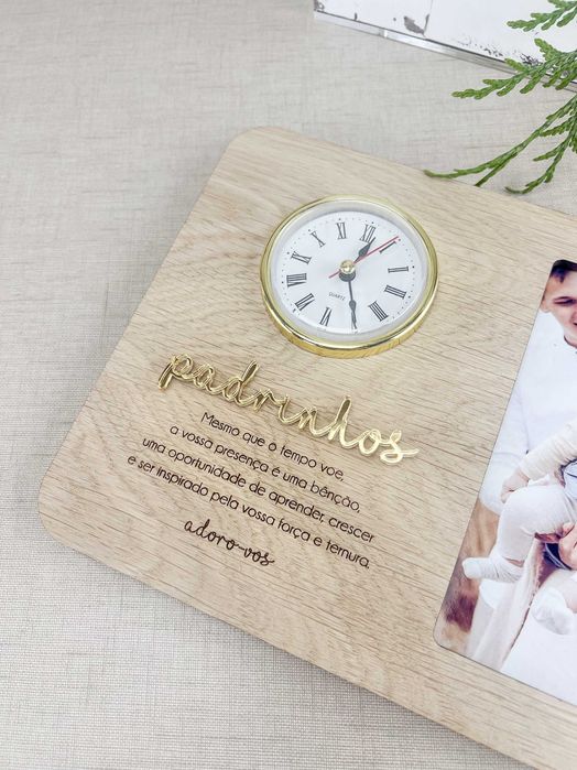 Moldura com relógio / texto personalizado