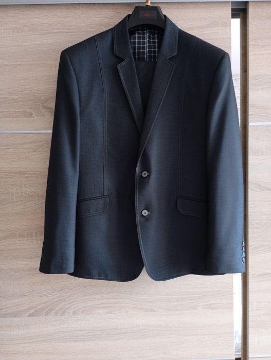 Oddam garnitur dwuczęściowy