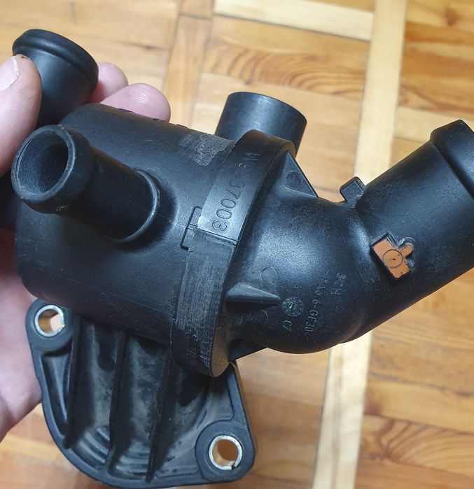 Термостат Skoda Octavia A5 1.6 дизель, робочий