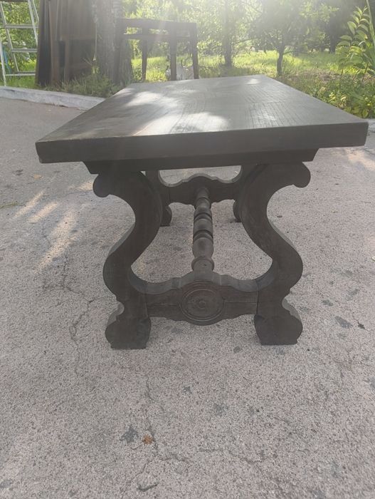 Mesa de centro antiga para restauro