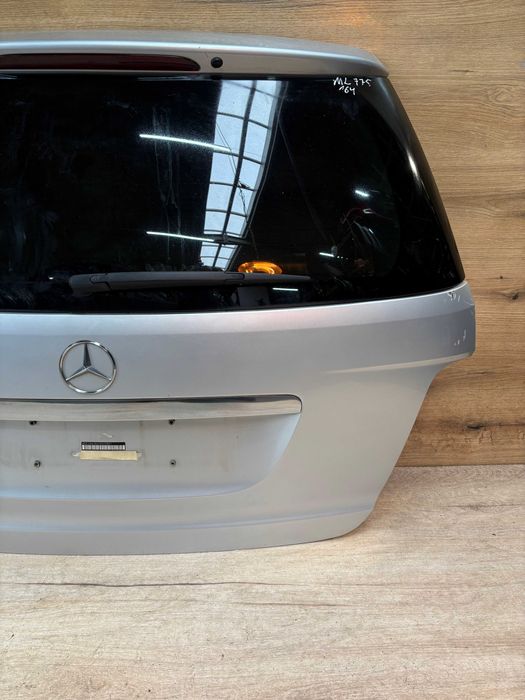 klapa bagażnika mercedes ml350 kolor 775