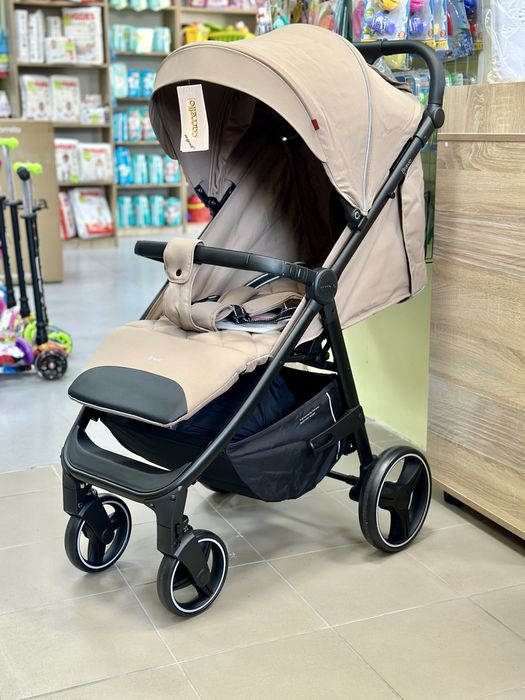 Прогулянковий візочок CARRELLO Bravo . Всі кольори в наявності