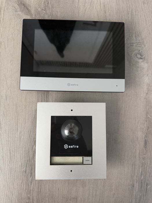 Safire / HikVision SF-VIK001-S-2 - Vídeo-Porteiro com display de 7''
