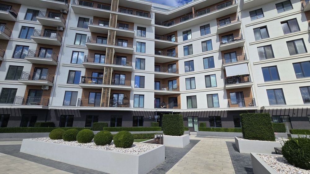 ЖК "Маринист"/16 Фонтана, Продам 1 комнатную квартиру 53 кв с балконом