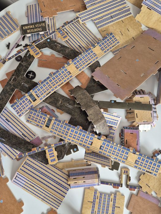 Puzzle 3D Empire state building National geographic  stan idealny