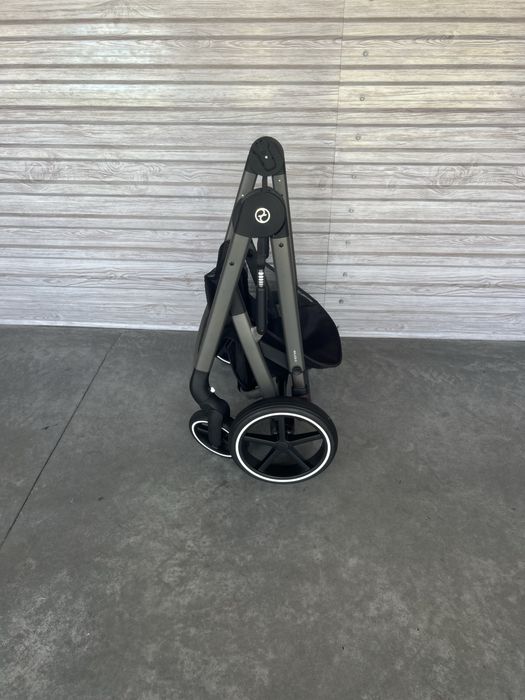 Оновлена версія дитячої коляски Cybex Balios S Lux 2025 року 2в1 в кольорі Almond Beige