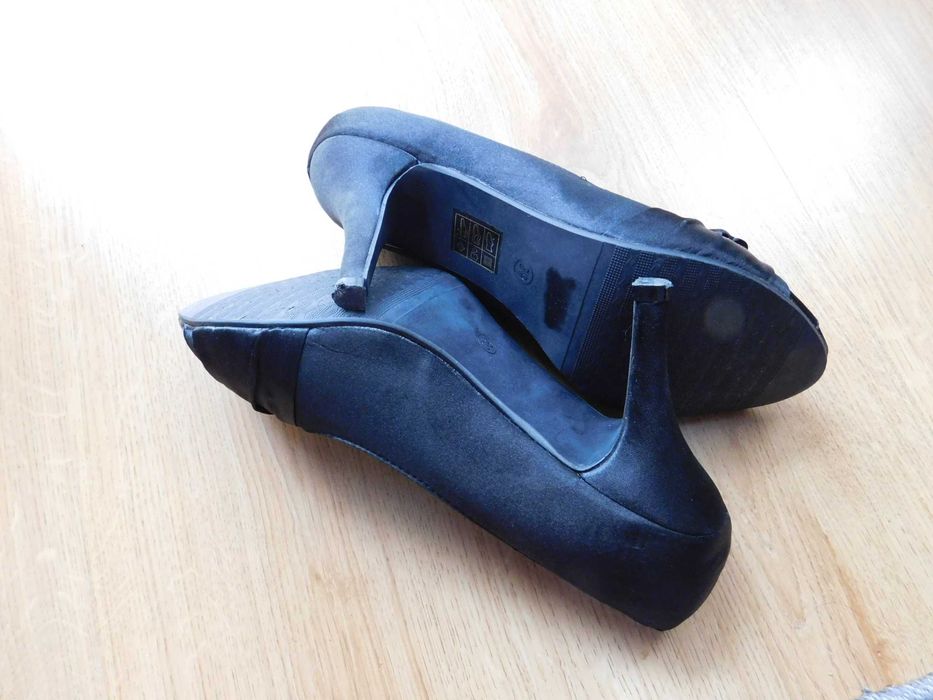 NOVA buty czarne szpilki 39