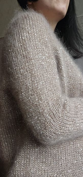 В'язаний джемпер. Ручна робота