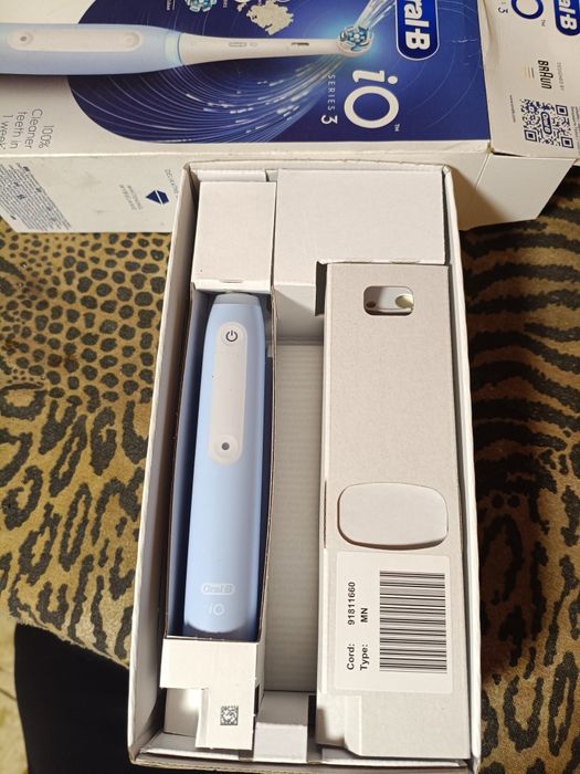 Нова електрична зубна щітка oral-b io series 3 від braun