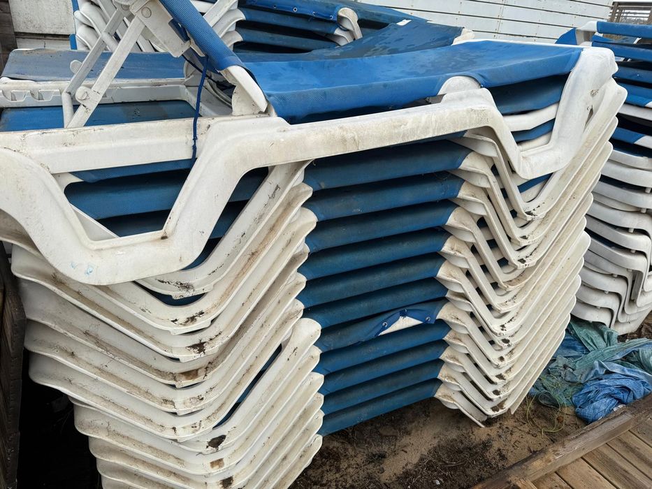 75 Cadeiras de Praia -Usadas-Venda em Lote