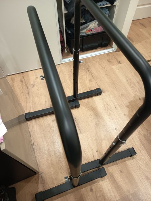 Barras de fundos ajustáveis