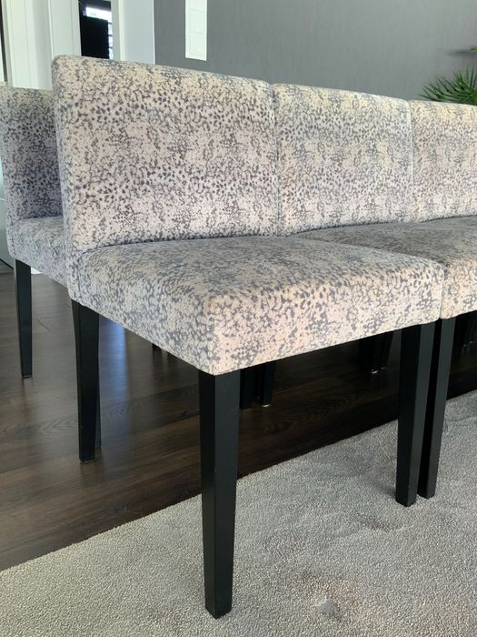 Conjunto de 8 cadeiras modernas — estrutura Paços de Ferreira + tecido premium Osborne & Little