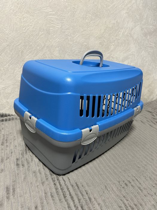 Переноска пластикова для тварин котів та маленьких собак