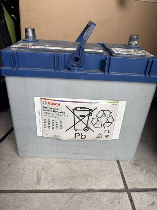 Akumukator samochodowy