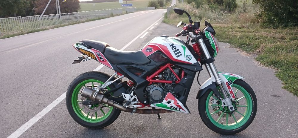 Продам Benelliі тнт 25