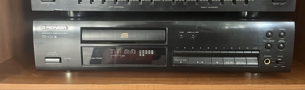 Pioneer PD 104 - Odtwarzacz CD.