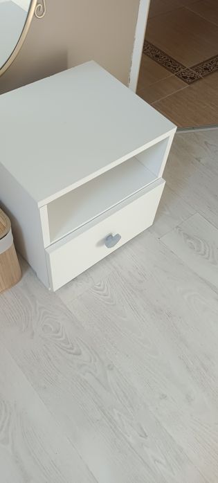 Szafka nocna z szufladą