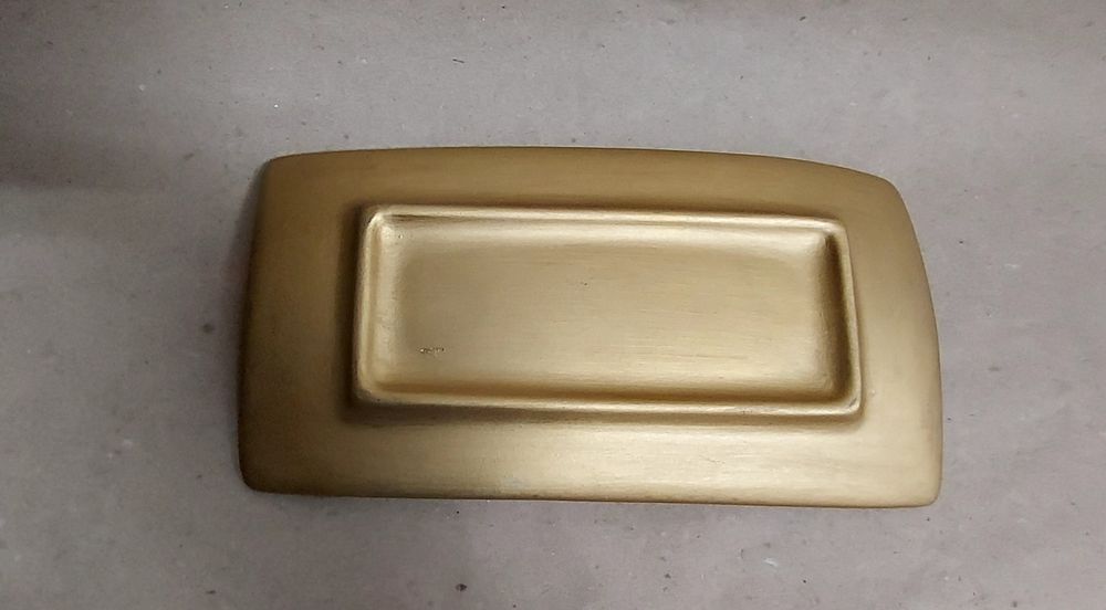 Prato pintado com tecnica de guardanapo