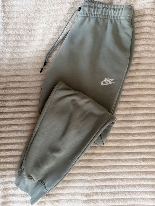 Оригінал штани Nike S розмір