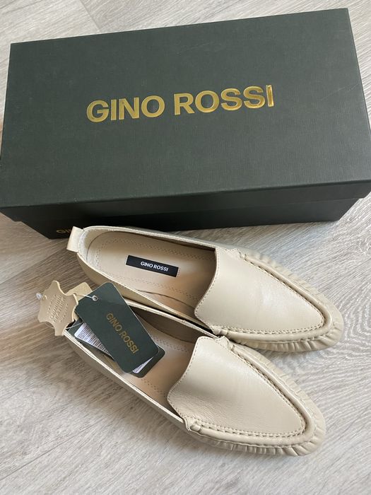 Туфлі з натуральноі шкіри