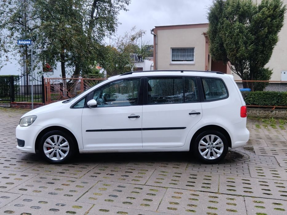 VW Touran  1.6 TDI  2010 rok