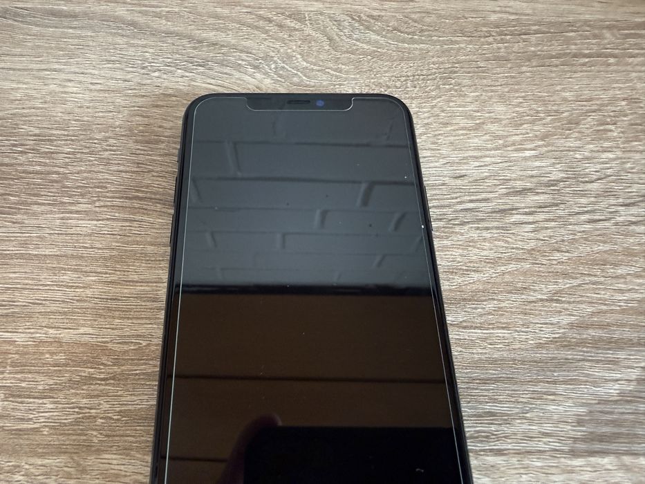 Продам iPhone 11 pro max