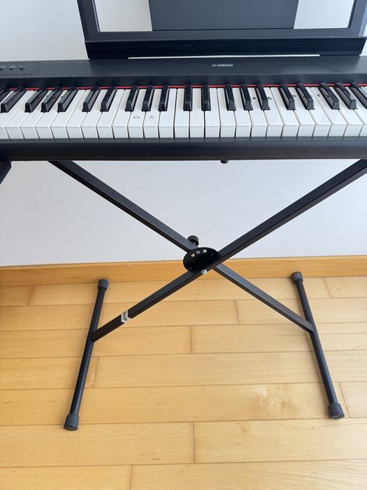 Teclado yamaha piaggero NP-31