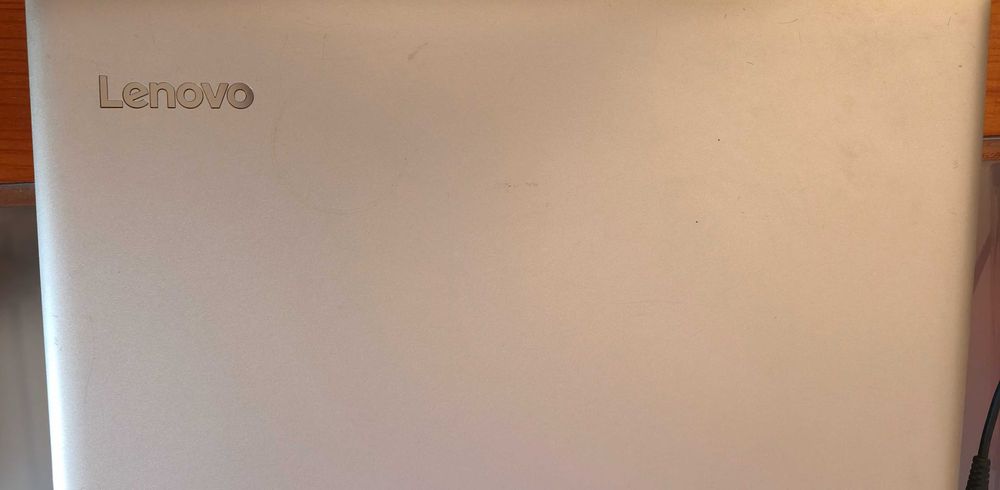 Laptop Lenovo 320-15AST