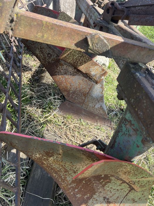 Плуг польський 3 корпусний bomet