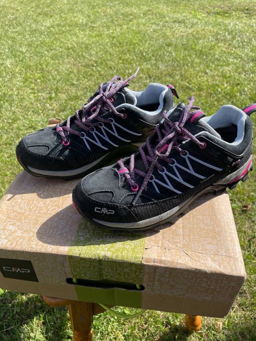 Трекінгові черевики