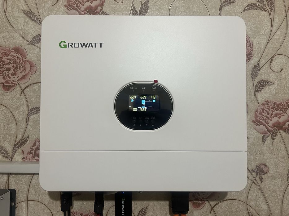 Гибридный инвертор growatt spf 6000 es plus | 48v