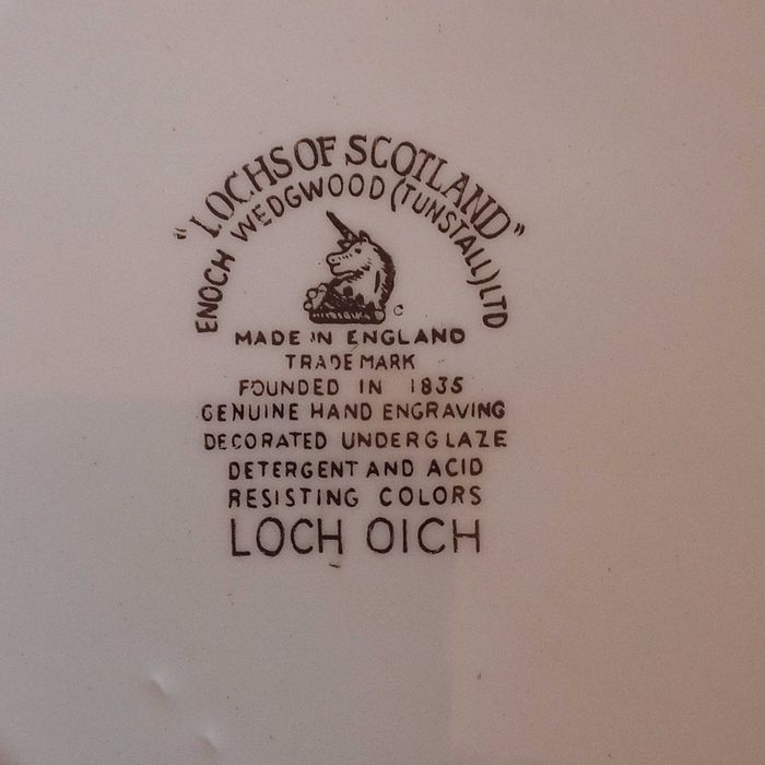 Pratos Enochs Wedgwood (Tunstall) LTD "Lochs of Scotland"