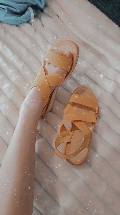 Босоніжки жіночі 38 розмір